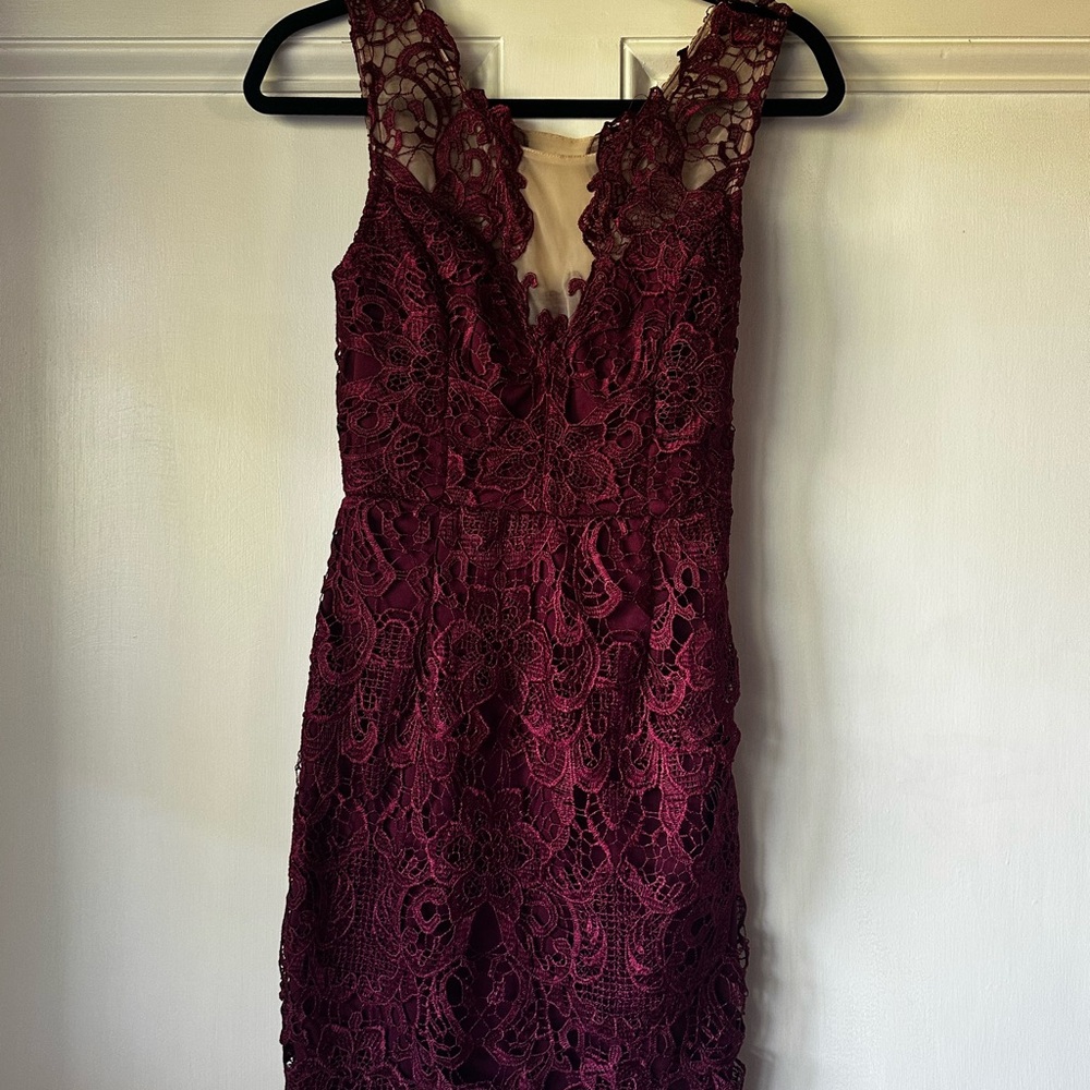 Elegant Lace Burgundy Dress